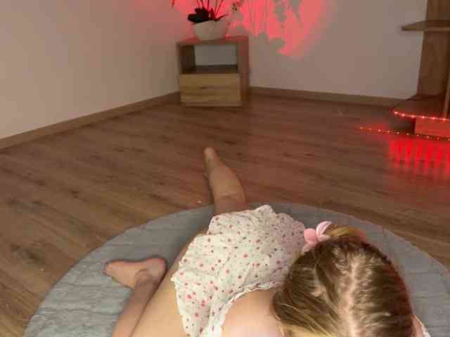 jucieLussie webcam