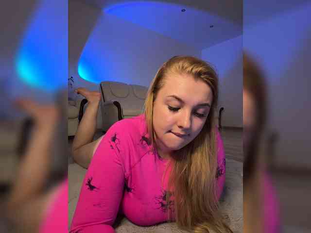 jucieLussie webcam