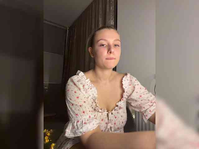 jucieLussie webcam