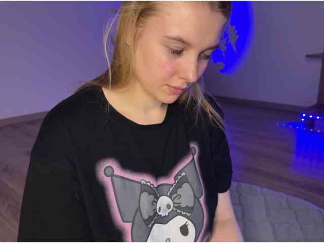 jucieLussie Sex Cam Show