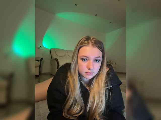 jucieLussie webcam