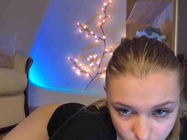 jucieLussie webcam