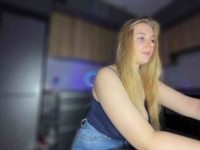 jucieLussie webcam