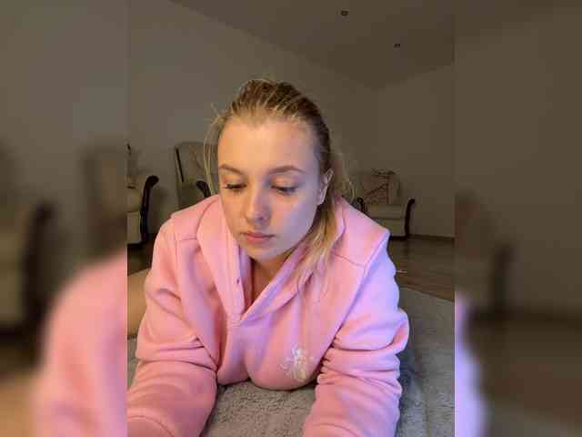 jucieLussie webcam
