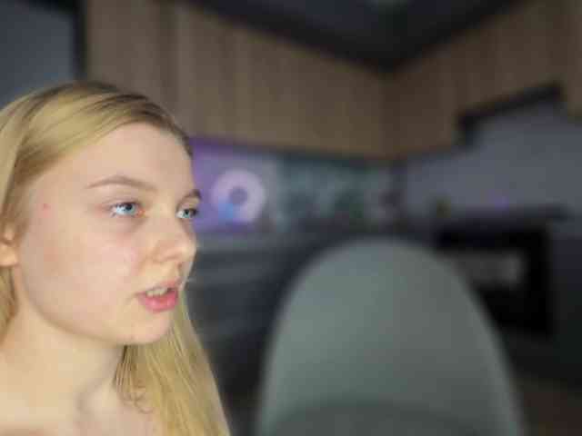 jucieLussie webcam