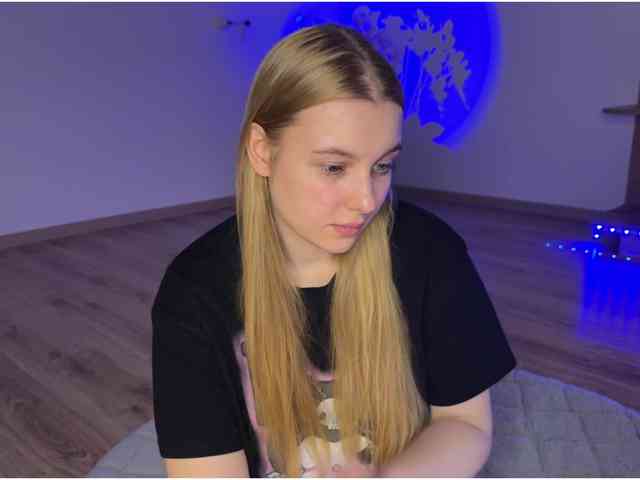 jucieLussie Sex Cam Show