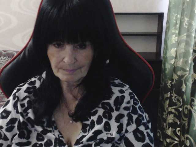 KatarinaGloss live cam on BongaCams