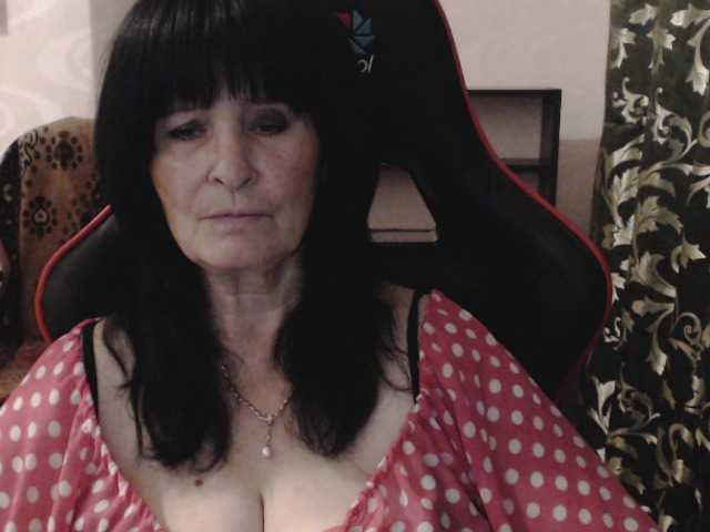 KatarinaGloss live cam on BongaCams