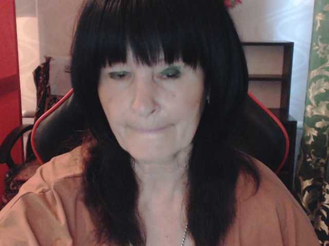 KatarinaGloss live cam on BongaCams