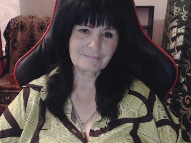 KatarinaGloss live cam on BongaCams