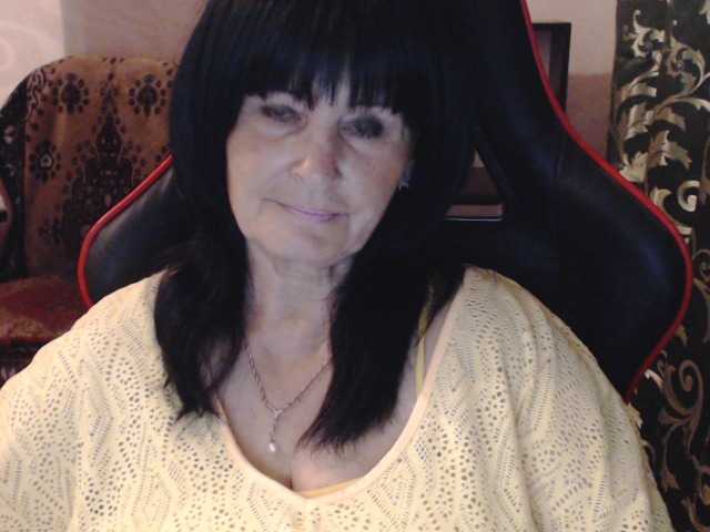 KatarinaGloss live cam on BongaCams
