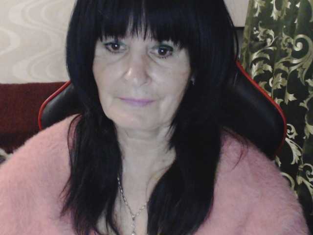 KatarinaGloss live cam on BongaCams