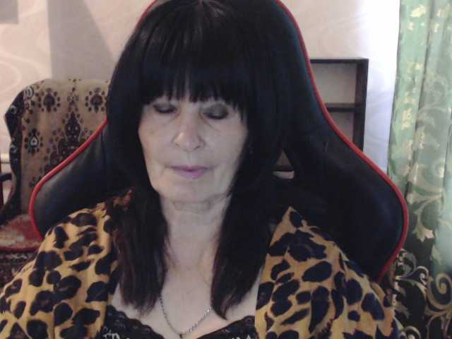 KatarinaGloss live cam on BongaCams