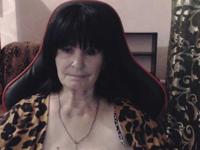KatarinaGloss live cam on BongaCams