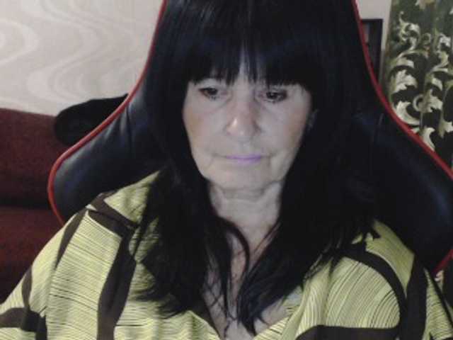 KatarinaGloss live cam on BongaCams