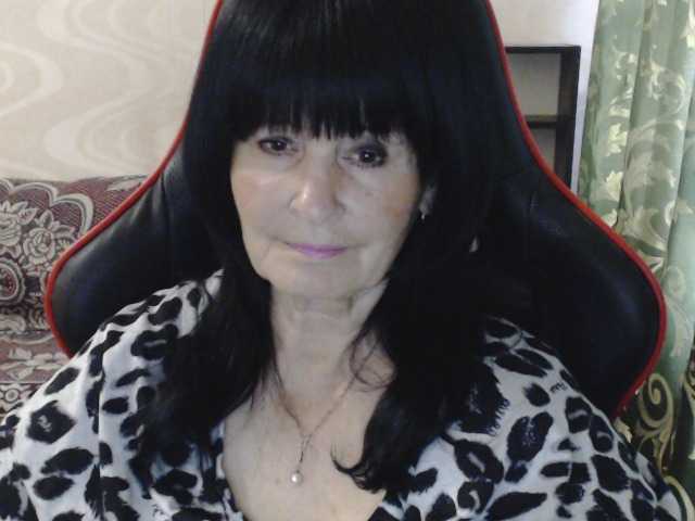 KatarinaGloss live cam on BongaCams