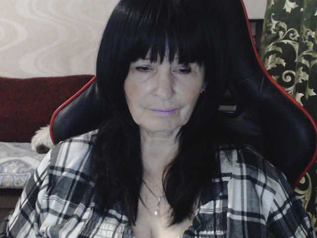 KatarinaGloss live cam on BongaCams