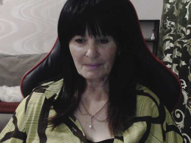 KatarinaGloss live cam on BongaCams