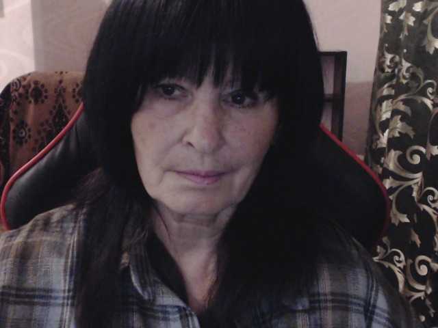 KatarinaGloss live cam on BongaCams