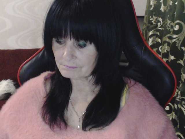 KatarinaGloss live cam on BongaCams