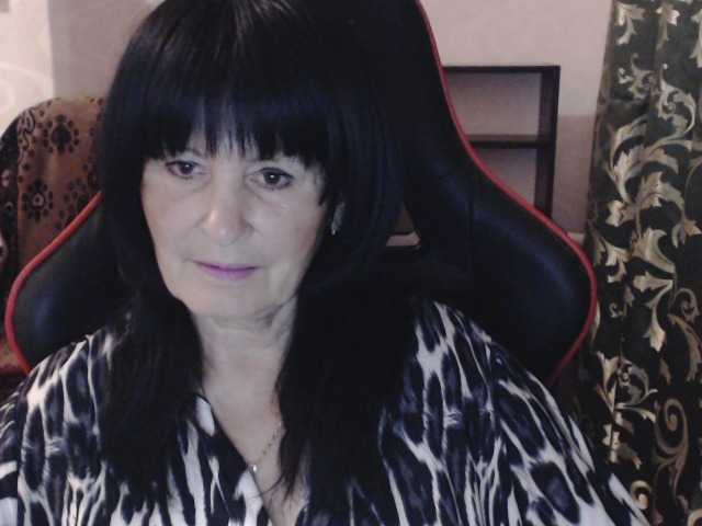 KatarinaGloss live cam on BongaCams