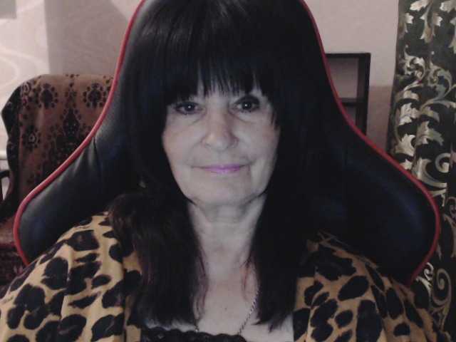 KatarinaGloss live cam on BongaCams
