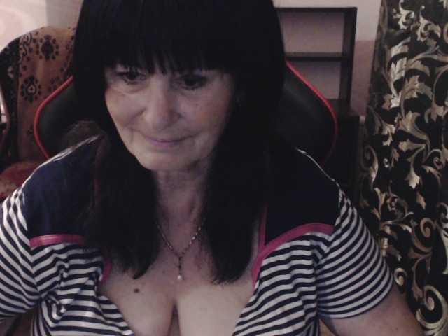 KatarinaGloss live cam on BongaCams