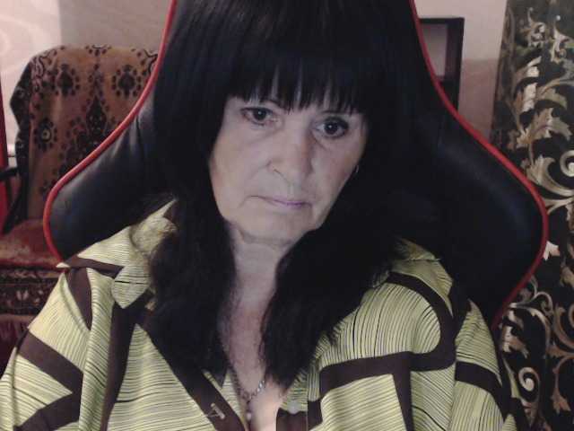 KatarinaGloss live cam on BongaCams