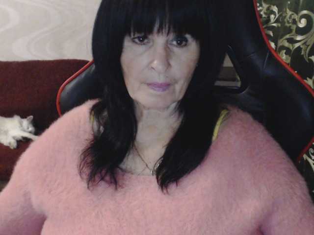 KatarinaGloss live cam on BongaCams