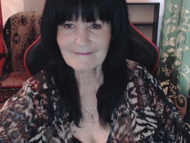 KatarinaGloss live cam on BongaCams