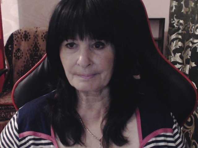 KatarinaGloss live cam on BongaCams