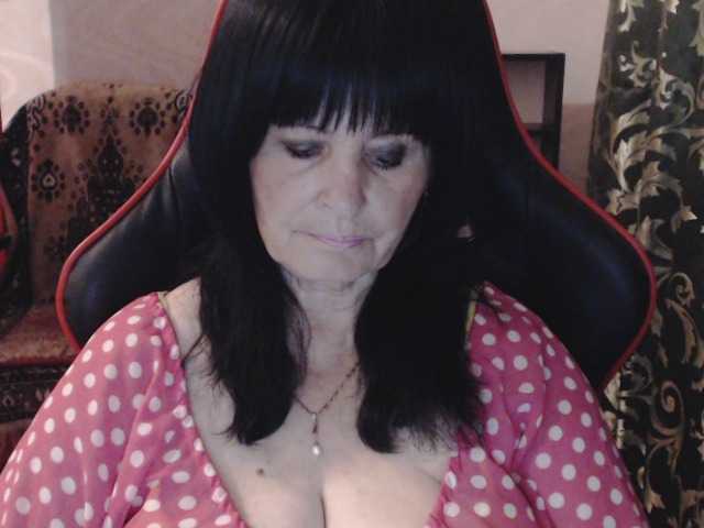 KatarinaGloss live cam on BongaCams