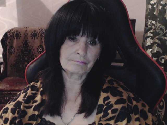 KatarinaGloss live cam on BongaCams