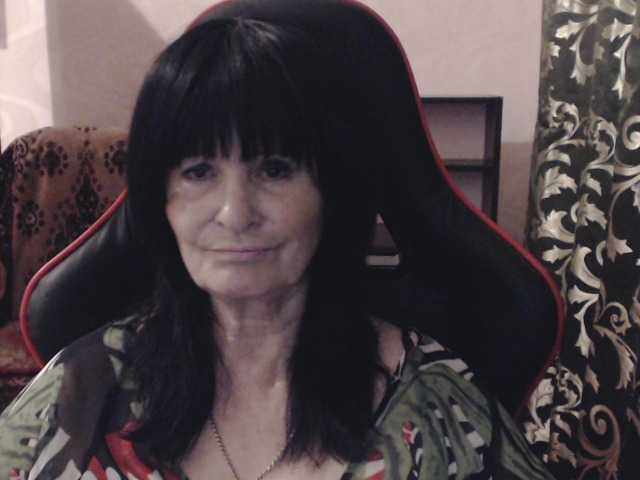 KatarinaGloss live cam on BongaCams