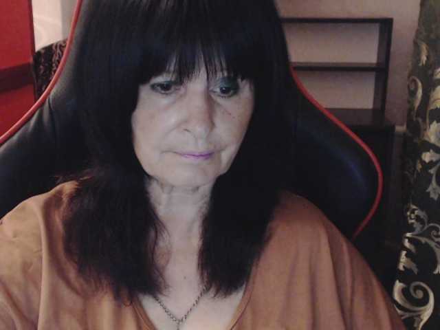 KatarinaGloss live cam on BongaCams