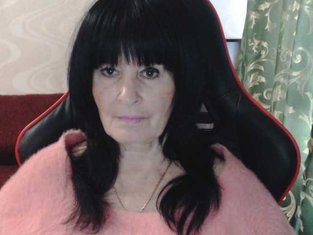 KatarinaGloss live cam on BongaCams