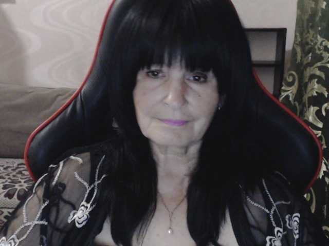 KatarinaGloss live cam on BongaCams