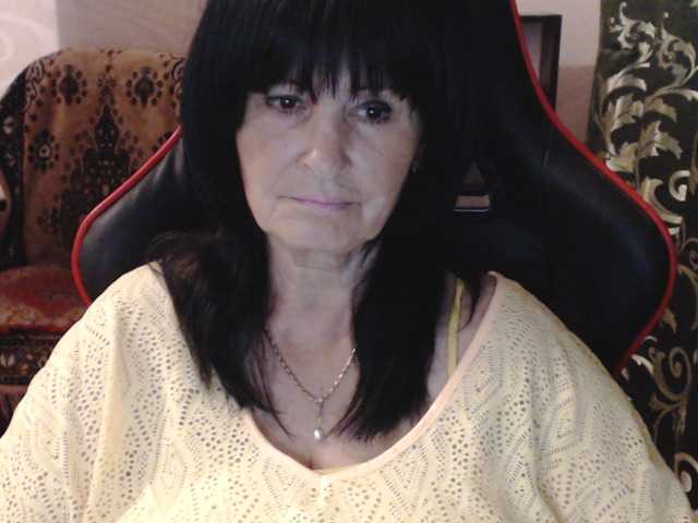 KatarinaGloss live cam on BongaCams