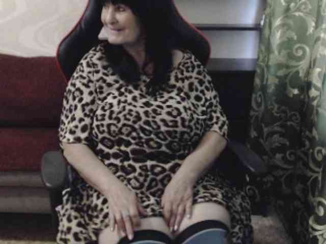 KatarinaGloss live female cam on bongacams