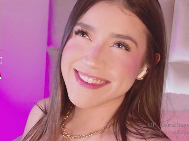 Kassia-Rogers live cam on BongaCams