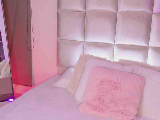 Kassia-Rogers webcam