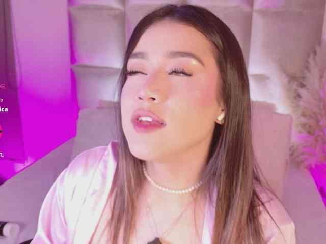 Kassia-Rogers webcam
