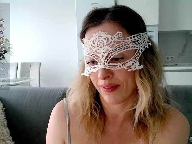 Yamajca's BongaCams show and profile