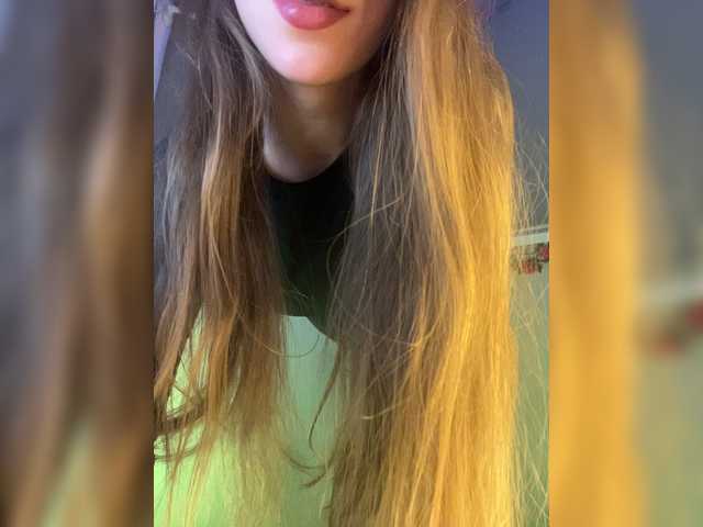 Lady_kissa live webcam show