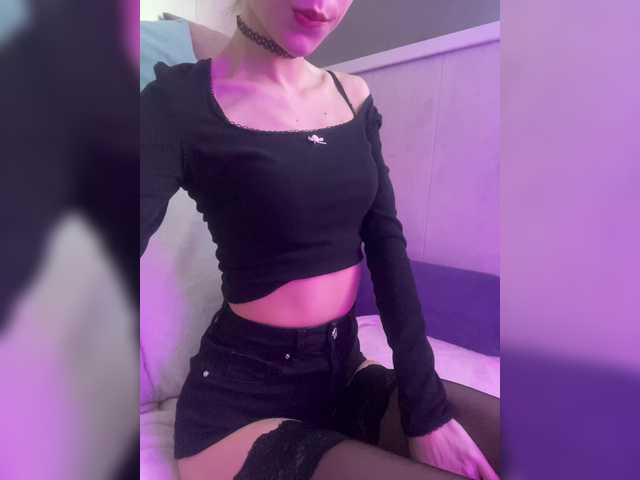 Lady_kissa live cam preview