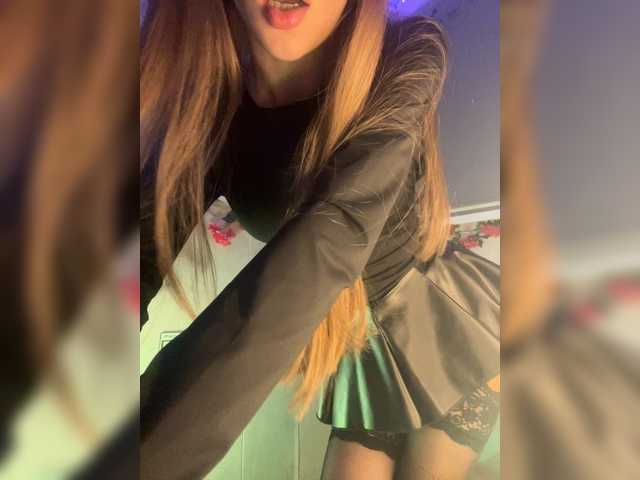 Girlboom live cam on BongaCams