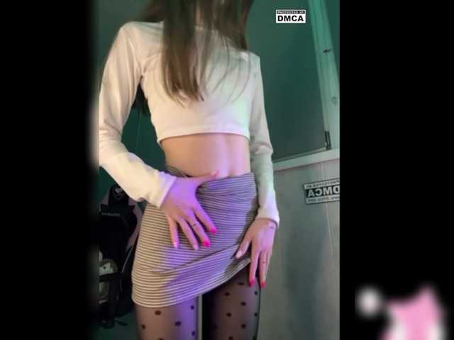 Girlboom live cam on BongaCams