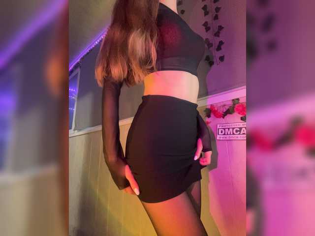 Girlboom live cam on BongaCams