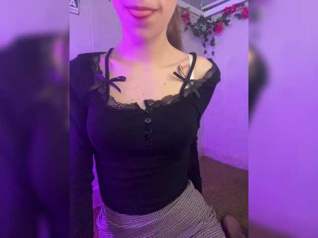 Girlboom live cam on BongaCams