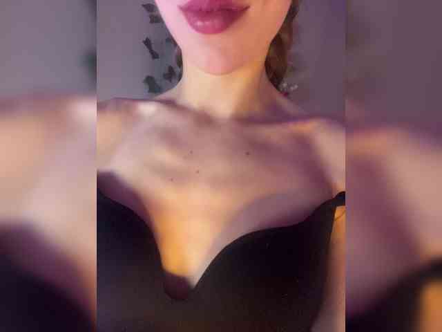 Lady_kissa webcam